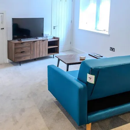 Aparotel Serviced Apartments - Stonehenge, Amesbury Town Centre Room photo