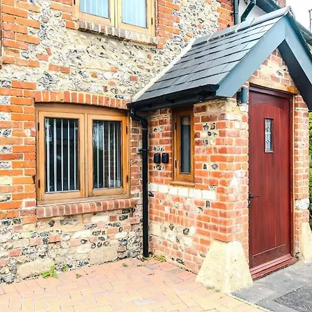 Aparotel Serviced Apartments - Stonehenge, Amesbury Town Centre Room photo