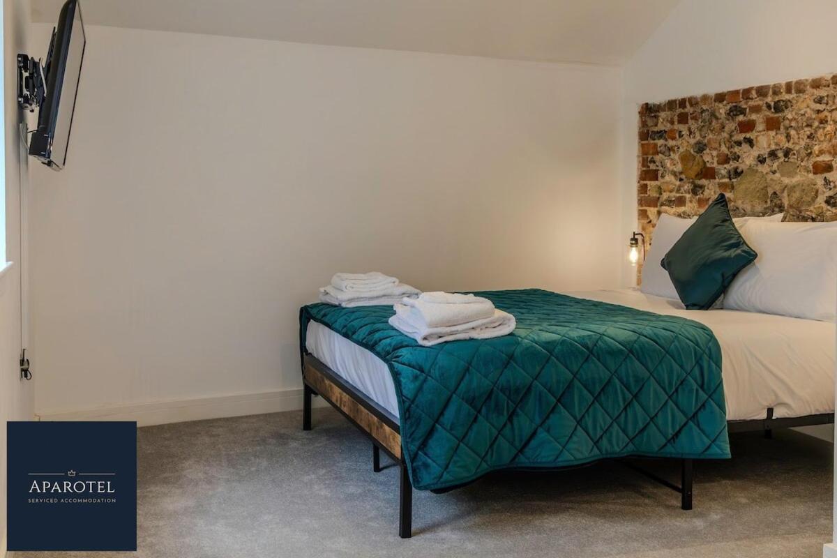 Apartment Aparotel Serviced - Stonehenge, Town Centre Amesbury
