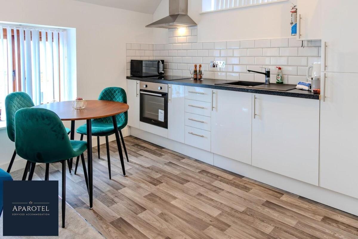 Aparotel Serviced - Stonehenge, Town Centre * Amesbury