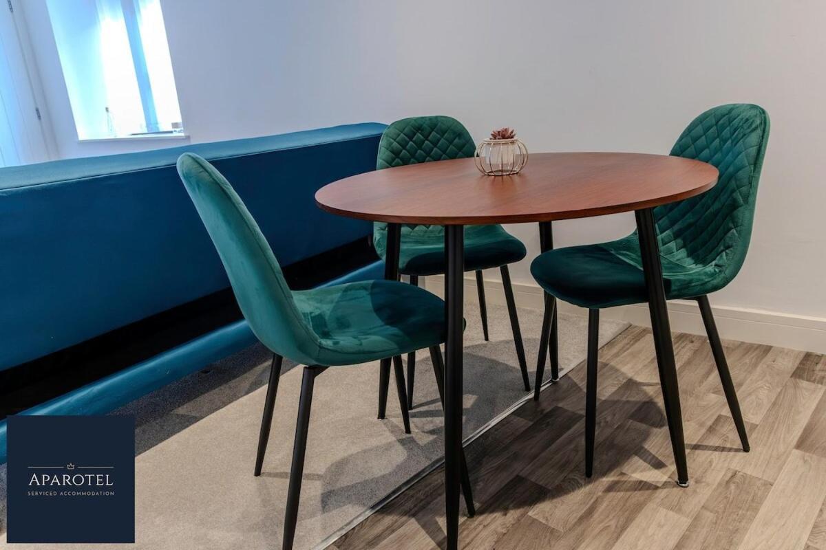 Apartment Aparotel Serviced - Stonehenge, Town Centre