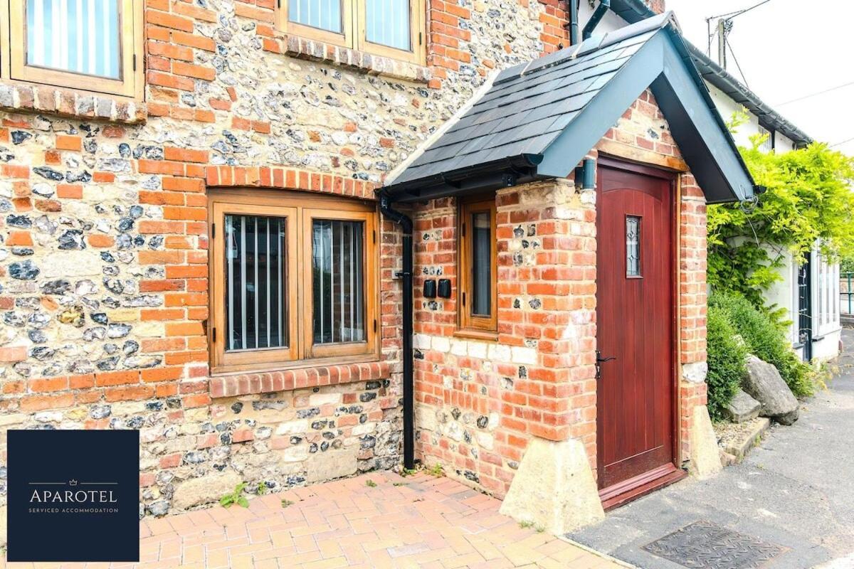 Aparotel Serviced - Stonehenge, Town Centre * Amesbury