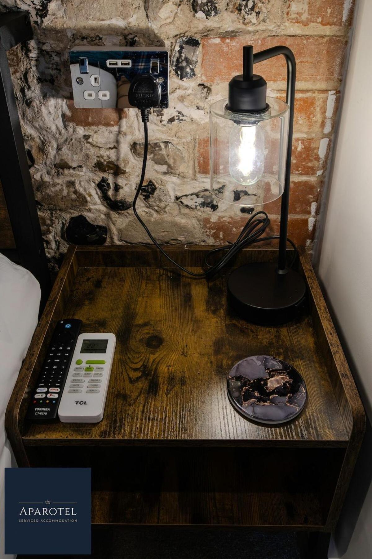 Aparotel Serviced - Stonehenge, Town Centre